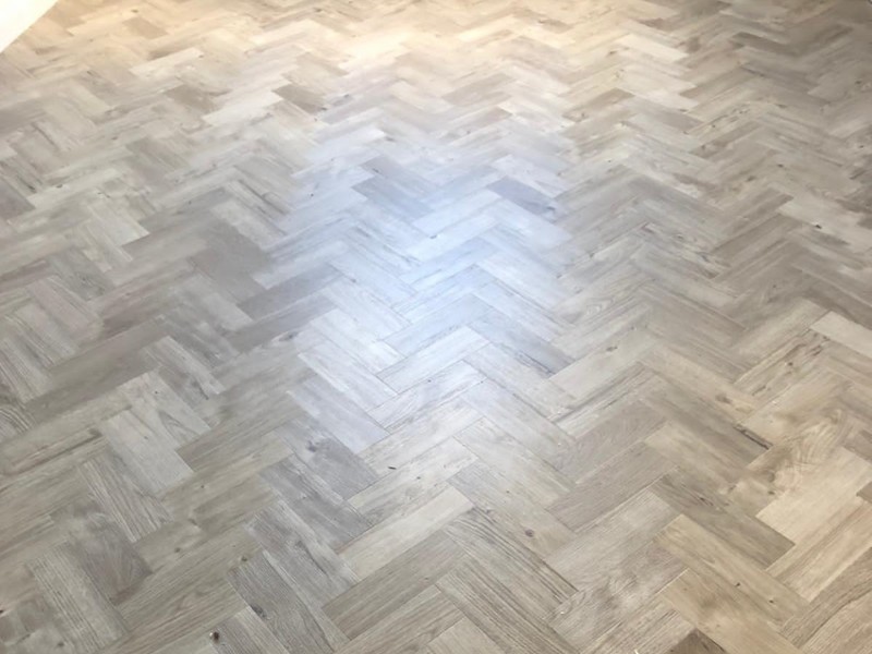 Amtico Spacia Sun Bleached Oak In A Parquet Design - Luxury Vinyl Tile (LVT) Flooring - Ealing - Residential
