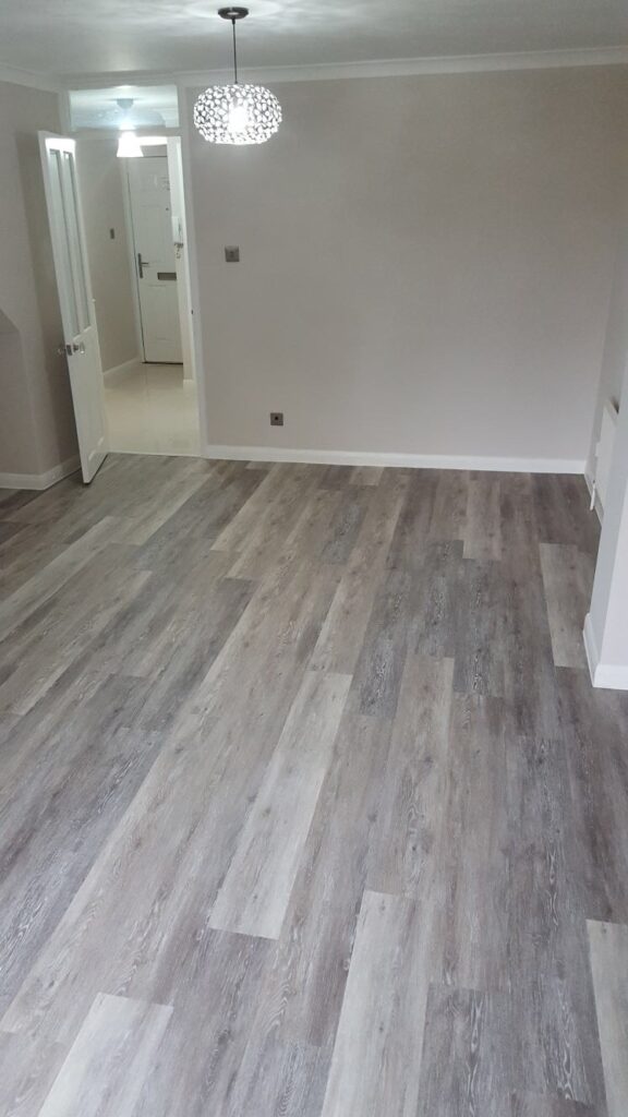 Amtico Spacia Weathered Oak Fitting In Balham - Luxury Vinyl Tile (LVT) Flooring - Balham - Residential