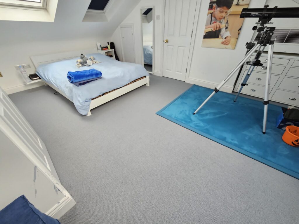 Crucial Trading Weather Watching Thunderstorm Carpet Installation In Knightsbridge - Carpet - Knightsbridge - Residential