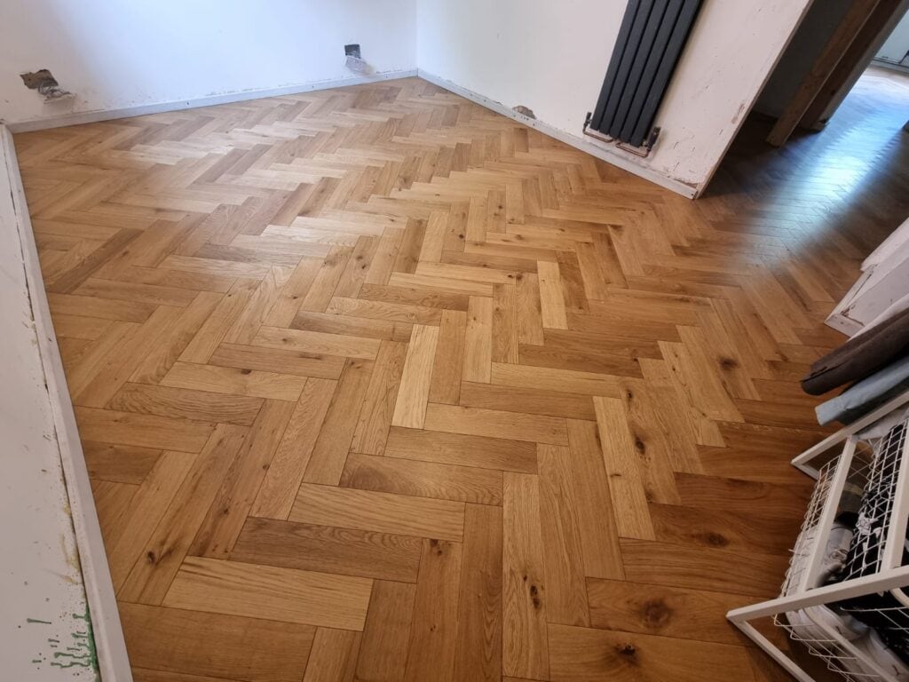 Hermosa Illuminada Installation In Borough - Wood Flooring - Borough - Residential