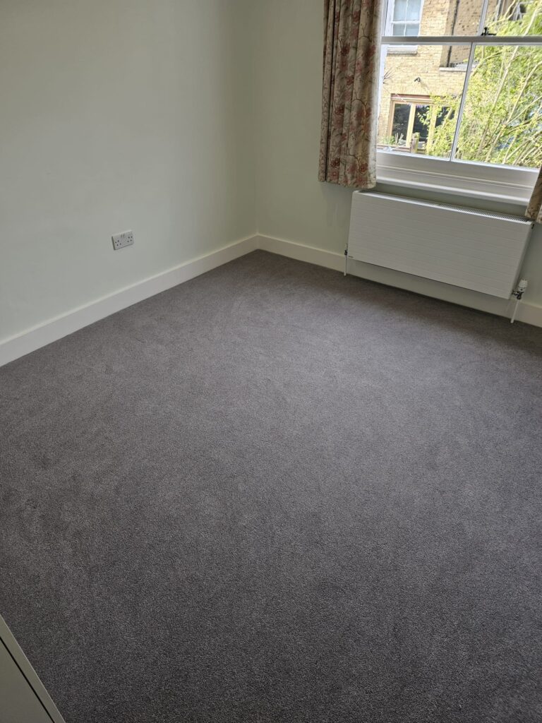 Hugh Mackay Carpets Durham Twist Silver Satin Installation In Canary Wharf - Carpet - Canary Wharf - Residential