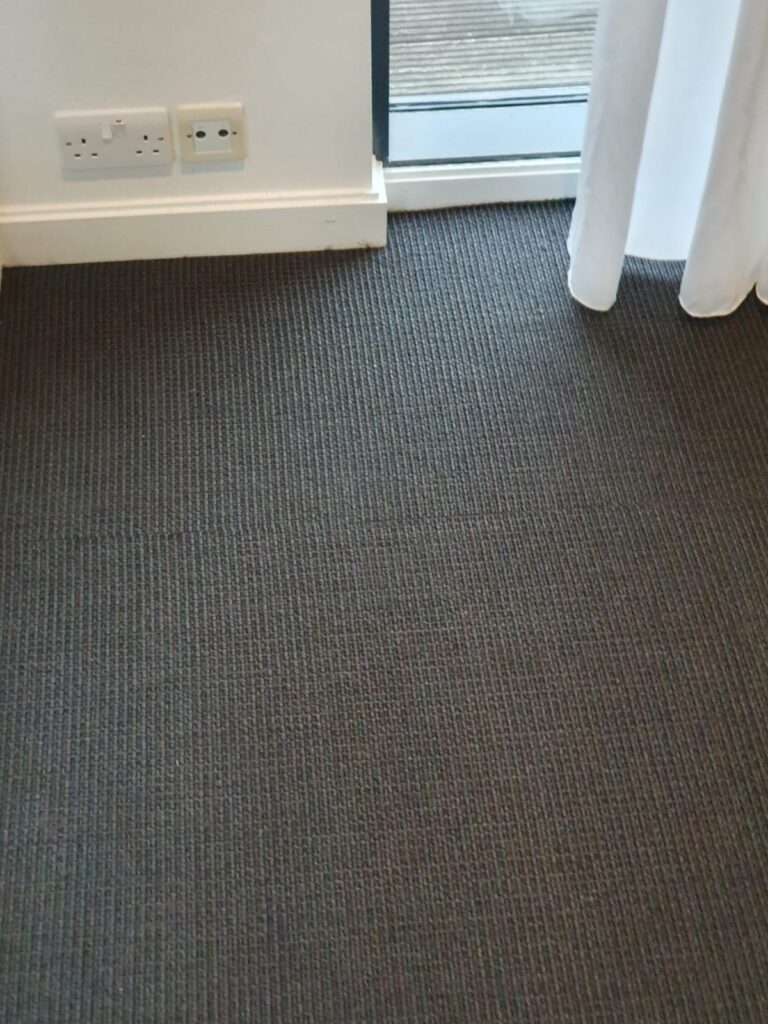 Kersaint Cobb Sisal Big Boucle Noir In Belgravia - Carpet - Belgravia - Residential