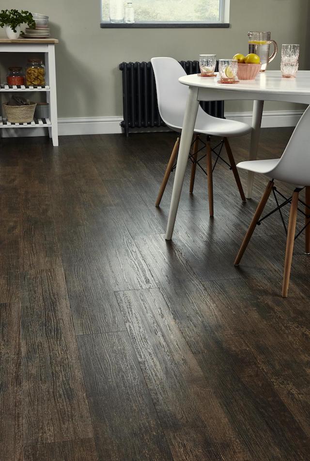 Amtico Click Smart Chapel Oak Flooring - Luxury Vinyl Tile (LVT) Flooring - Vinyl Flooring - Wood Flooring