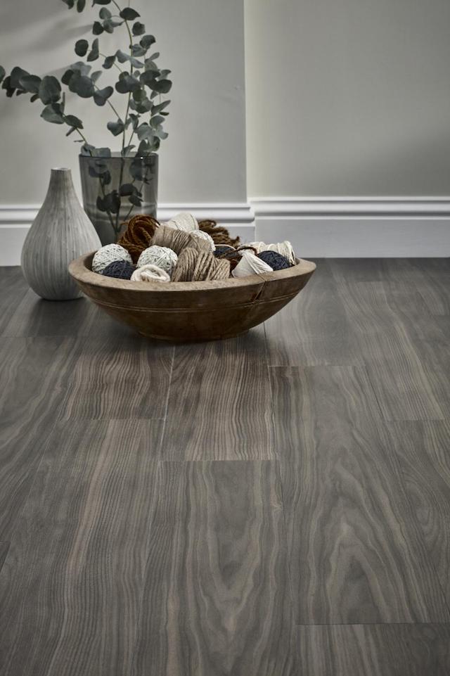 Amtico Click Smart Walnut Flooring - Luxury Vinyl Tile (LVT) Flooring - Vinyl Flooring