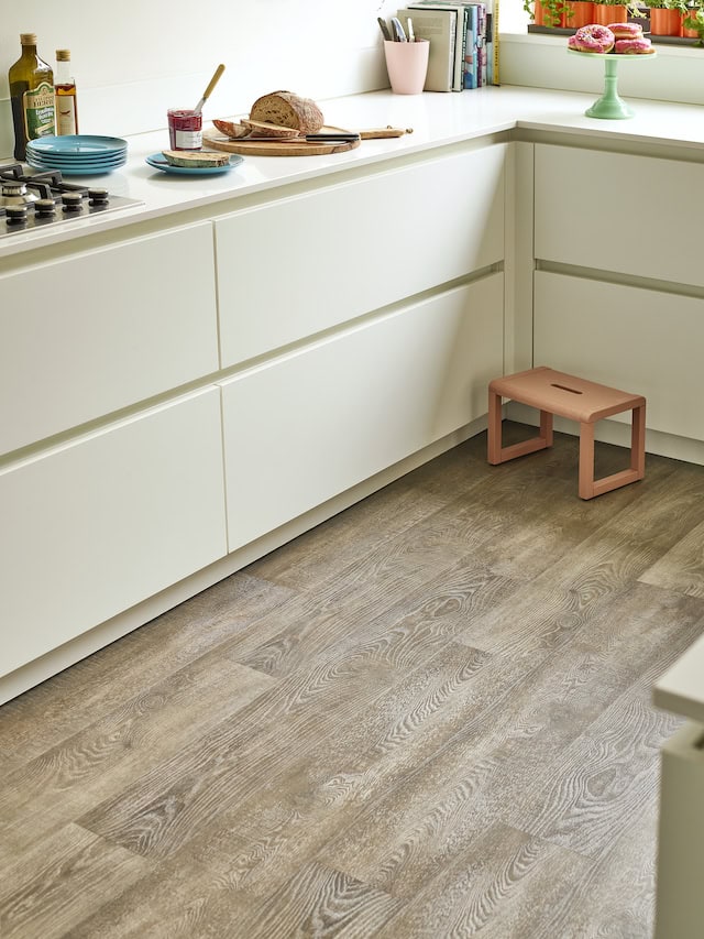 Amtico Spacia Granary Oak SS5W3318 - Luxury Vinyl Tile (LVT) Flooring - Vinyl Flooring - Wood Flooring