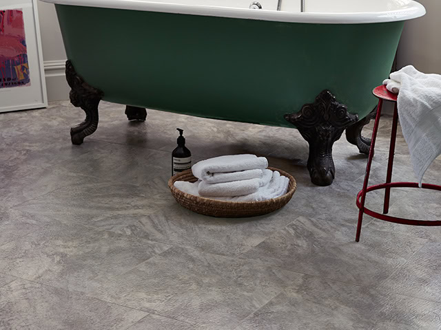 Amtico - Spacia SS5S3601 Pale Grey Slate Broken Bond - Luxury Vinyl Tile (LVT) Flooring - Vinyl Flooring