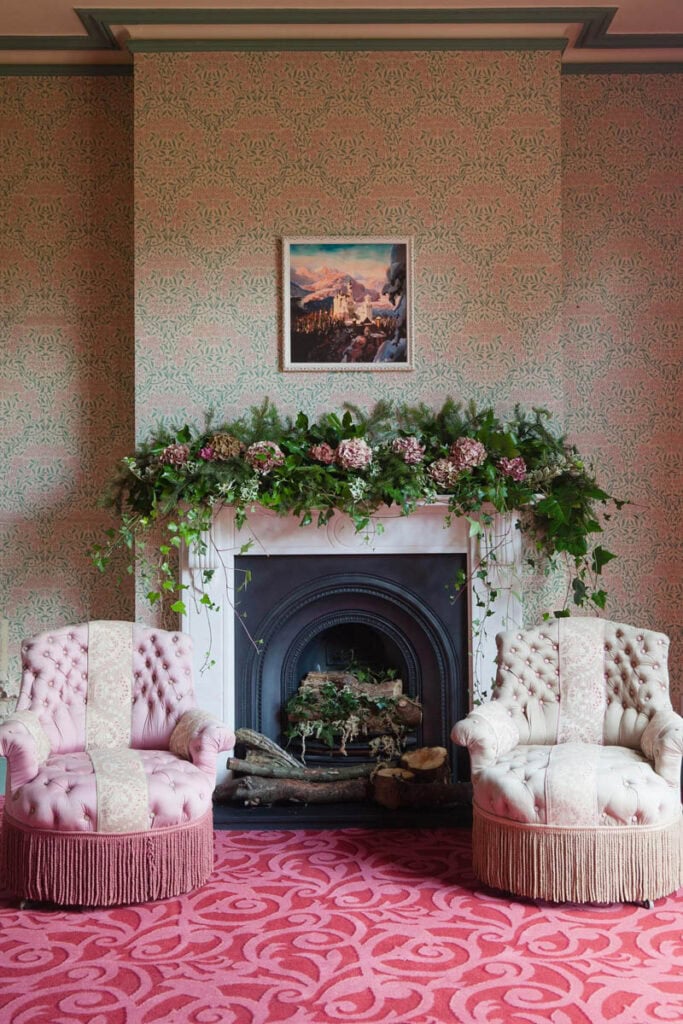Brintons - Christmas Timorous Beasties Ruby Atholl Gardens - Carpet