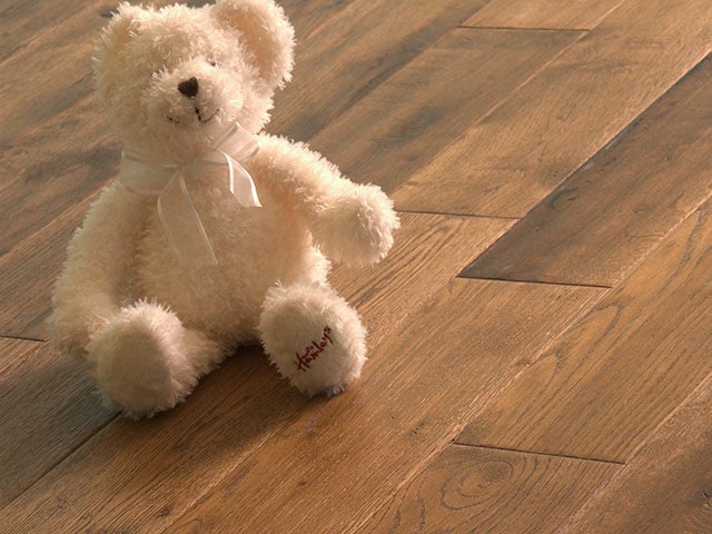 Brooks Bros Wood Flooring - S3002 Oak HS Stained Oiled - Wood Flooring