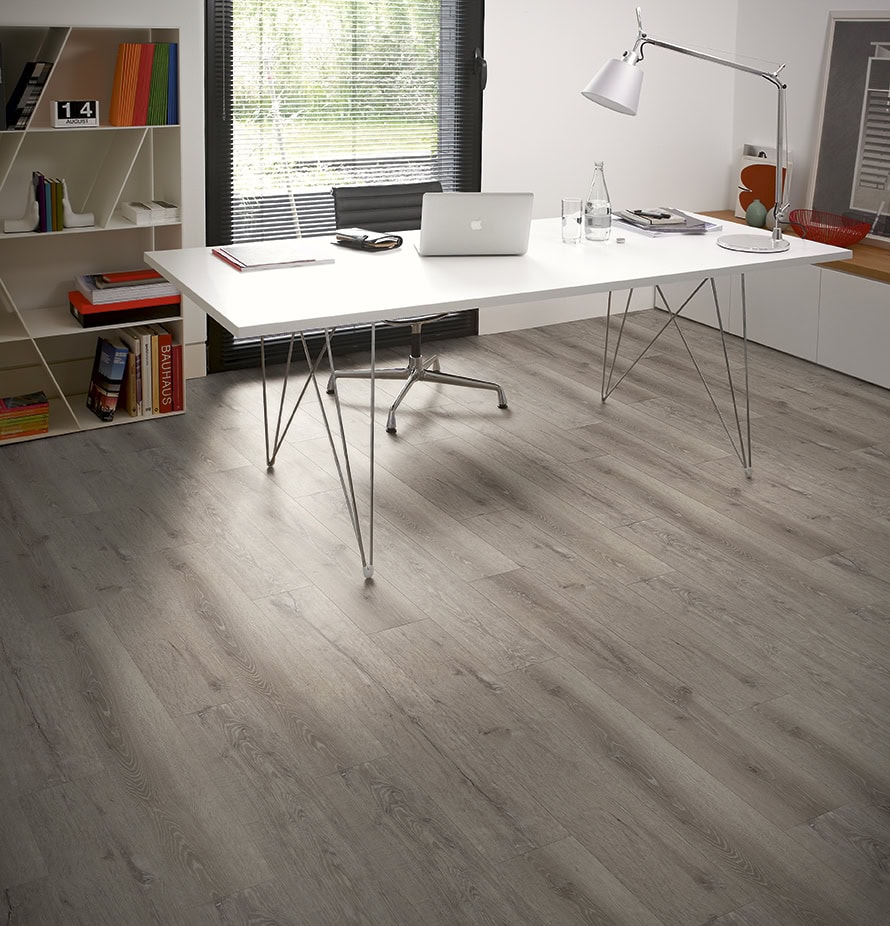 Amtico - Chateau Oak - Luxury Vinyl Tile (LVT) Flooring - Vinyl Flooring - Wood Flooring