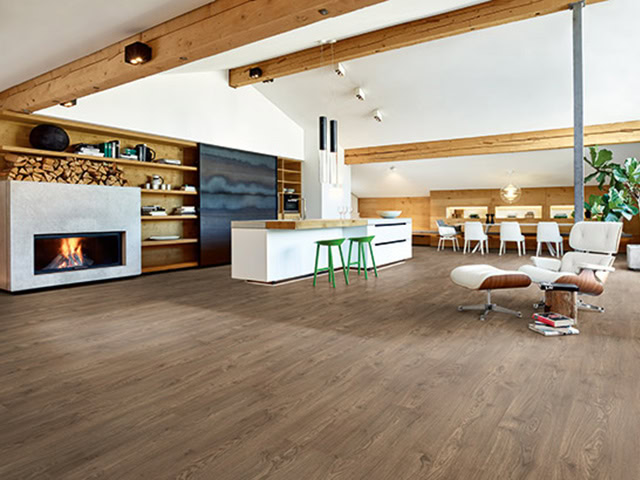 Egger - ED4022 Cracked Oak Smoke - Wood Flooring