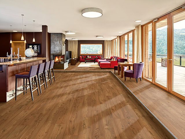 Egger - ED4026 Cracked Oak Brown - Wood Flooring