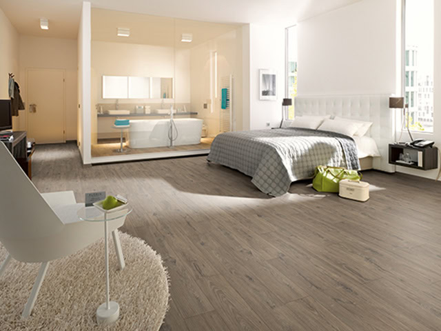 Egger - H1004 La Mancha Oak Smoke - Wood Flooring