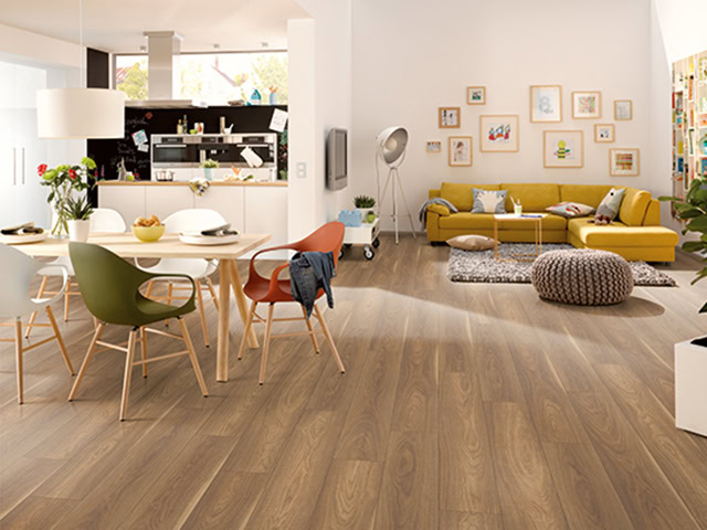 Egger - H2772 Mansonia Walnut - Wood Flooring
