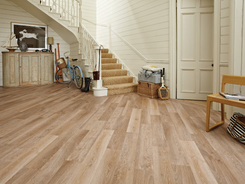 Karndean - Knight Tile Wood Flooring - KP94 Pale Limed Oak - Luxury Vinyl Tile (LVT) Flooring - Porcelain Tile Flooring - Vinyl Flooring - Wood Flooring
