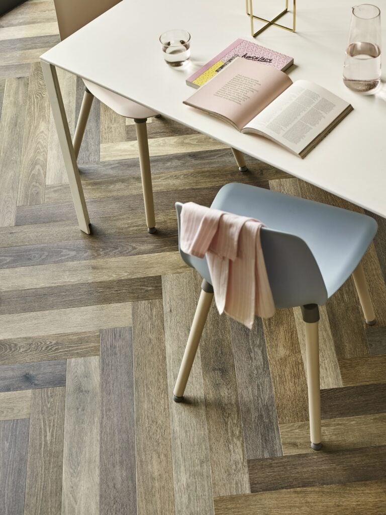 Amtico - Kitchen Diner - Luxury Vinyl Tile (LVT) Flooring - Vinyl Flooring - Wood Flooring