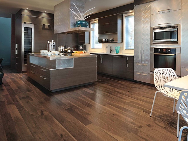 Mirage - Admiration - Knotty Walnut Savanna - Wood Flooring