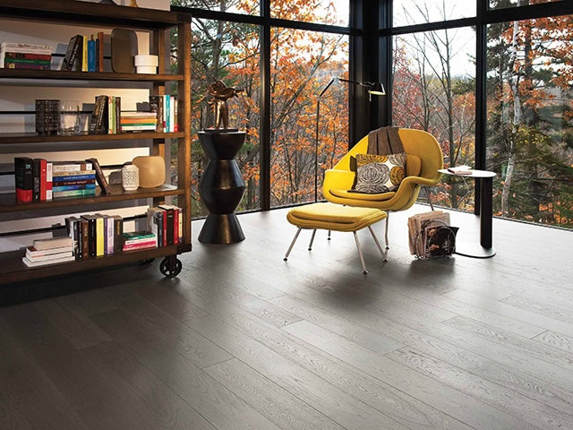 Mirage - Flair - White Oak Light Character Dark Leaf - Wood Flooring