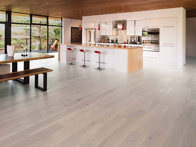 Mirage - Flair - White Oak Light Character Snowdrift - Wood Flooring