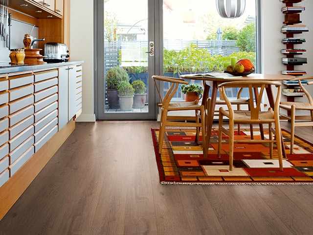 Pergo - Laminate - Classic Plank 2V Endless Plank - L0X05 - 01769 - Laminate Flooring