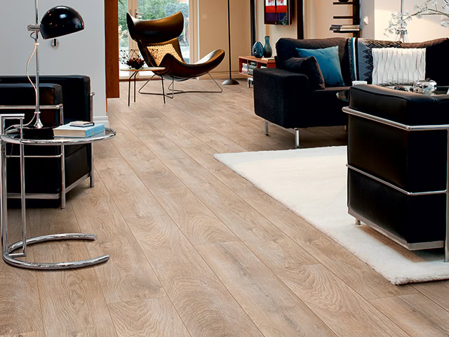 Pergo - Laminate - Classic Plank 4V Natural Variation - L0X08 - 01813 - Laminate Flooring