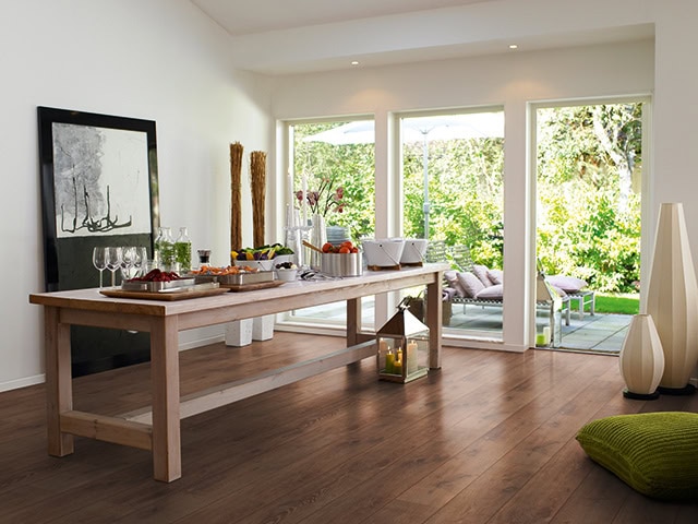 Pergo - Laminate - Long Plank 4V - L0X23 - 01762 - Laminate Flooring