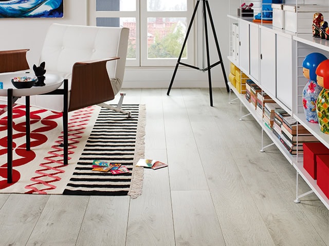 Pergo - Laminate - Long Plank 4V - L0X23 - 01764 - Laminate Flooring