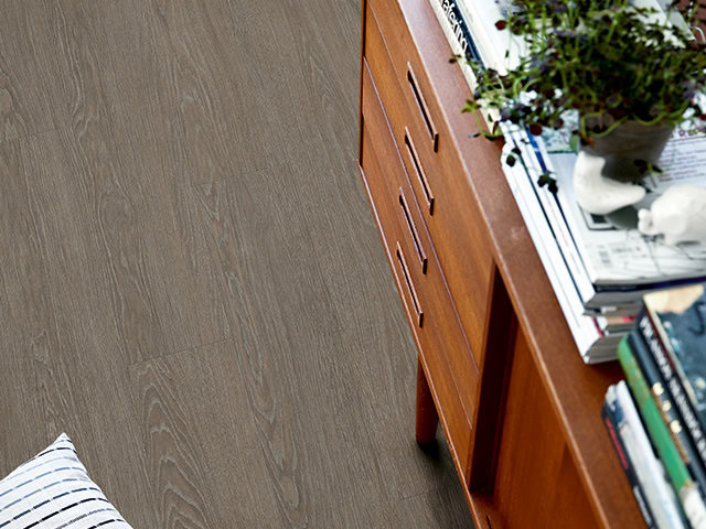 Pergo - Vinyl - Classic Plank - VXX07 - 40016 - Laminate Flooring