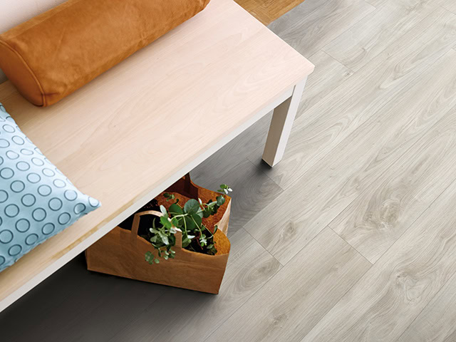 Pergo - Vinyl - Classic Plank - VXX07 - 40036 - Laminate Flooring