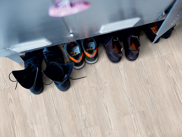Pergo - Vinyl - Classic Plank - VXX07 - 40054 - Laminate Flooring