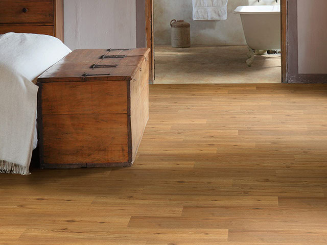 Polyflor - Camaro Loc Wood - Rich Valley Oak - Vinyl Flooring