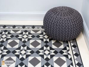 Marmoleum RD116 Paired With RDB208 Border - Marmoleum Flooring