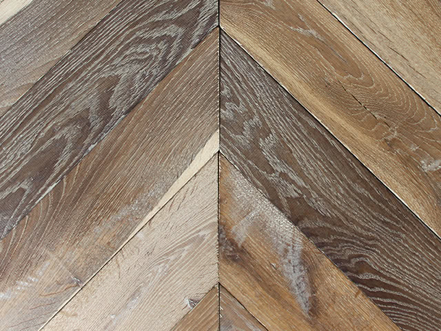 Rover'S Flooring - Special Design Floors - Planed Oak Chevron - Wood Flooring