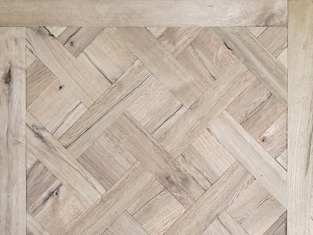 Rover'S Flooring - Special Design Floors - Ripped Oak Versailles Panel 2 - Wood Flooring