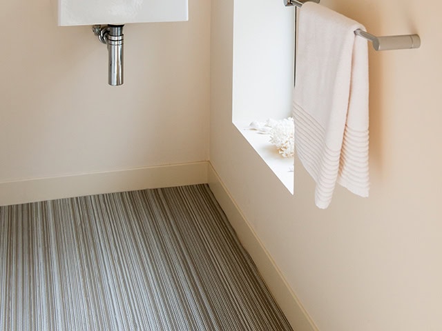 Unnatural Flooring - Oyster UF2003 - Vinyl Flooring