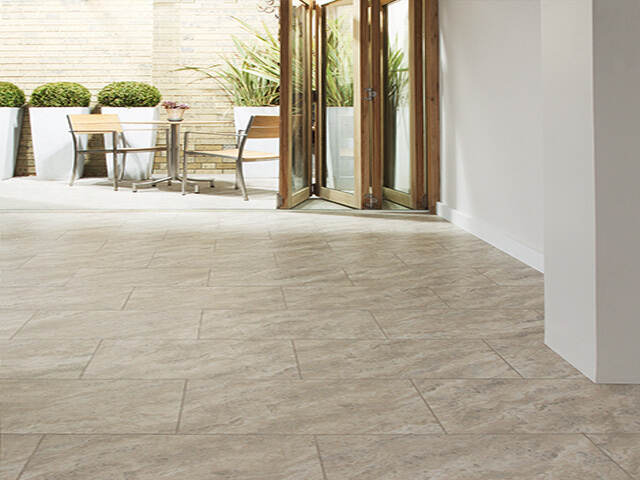 Amtico – Bias Travertine Oyster