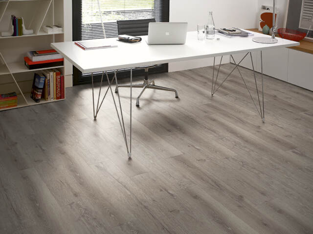 Amtico – Chateau Oak