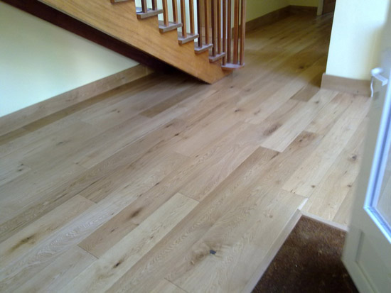 Hardwood Floor Stairs & Living Room 01