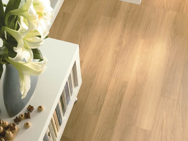 Amtico – Honey Oak