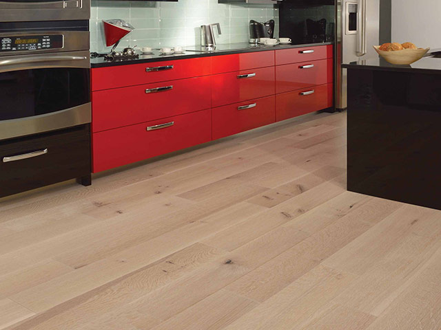 Mirage – Sweet Memories – Handcrafted White Oak R&Q Carousel