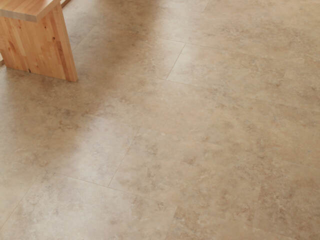 Amtico – Noche Travertine