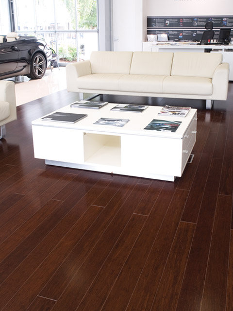 P112. Style SW Bamboo Saddle Lacq Plank