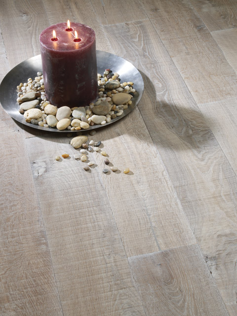 P98. Chepstow Sawn Grey Oak Plank