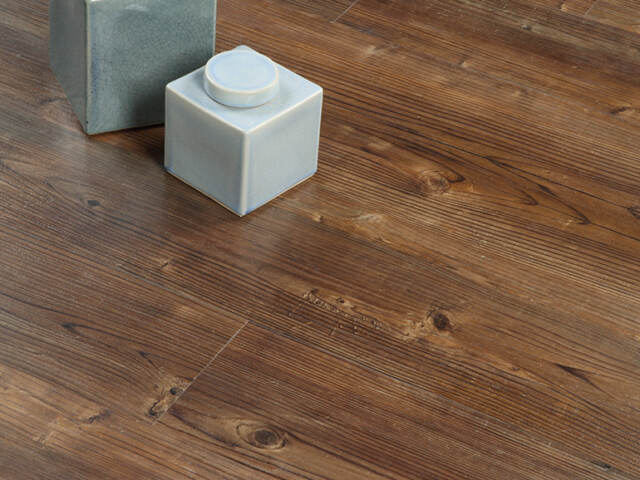 Amtico – Rustic Wood