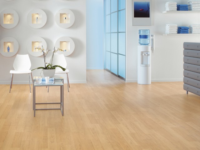 Forbo – Safety Vinyl – Surestep Wood