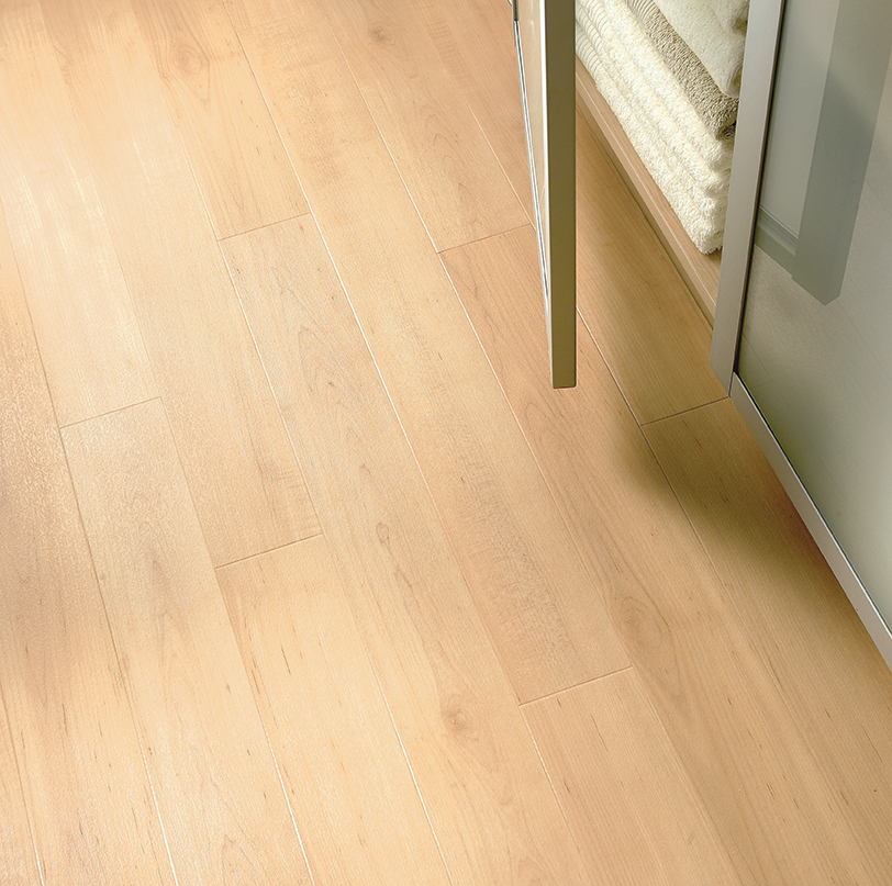 Amtico - Warm Maple, Luxury Vinyl Tile (LVT) Flooring, Wood Flooring