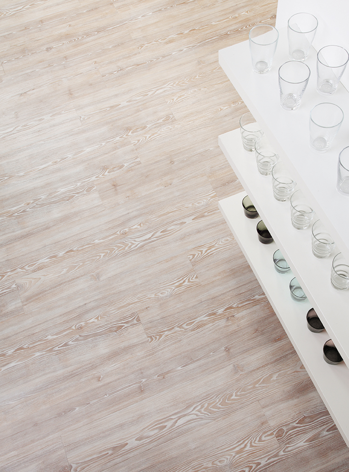 Amtico - Worn Ash, Luxury Vinyl Tile (LVT) Flooring, Wood Flooring