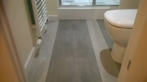 amtico & carpet bathroom 04