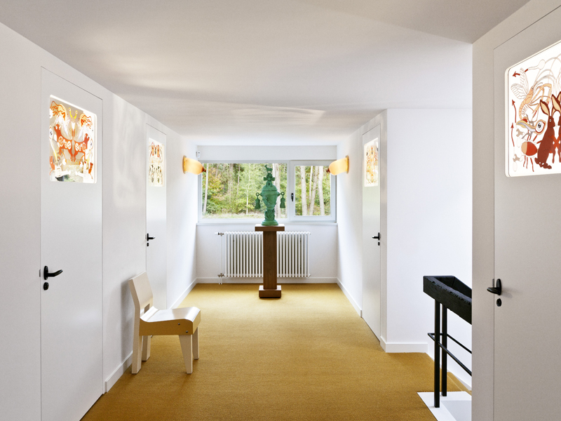 Van Besouw Carpets - Corridor