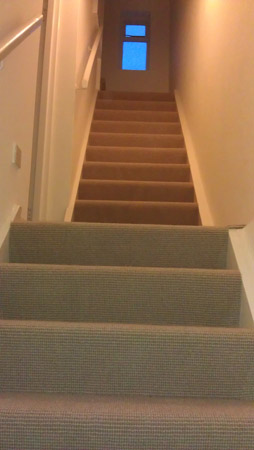 gray carpet on stairs 01