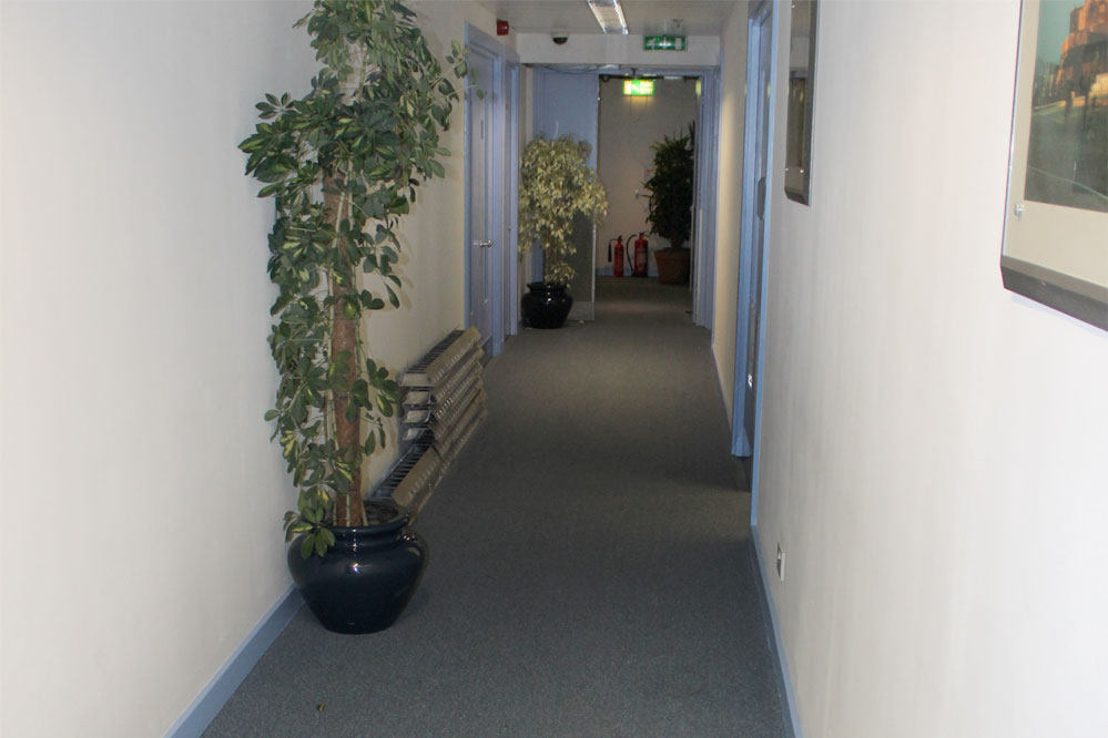 Landmark FM - Corridor